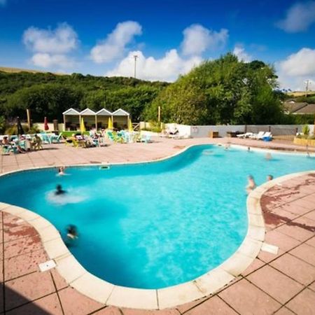 4 Berth Couples And Family Caravan In Beautiful Newquay Bay Resort Extérieur photo